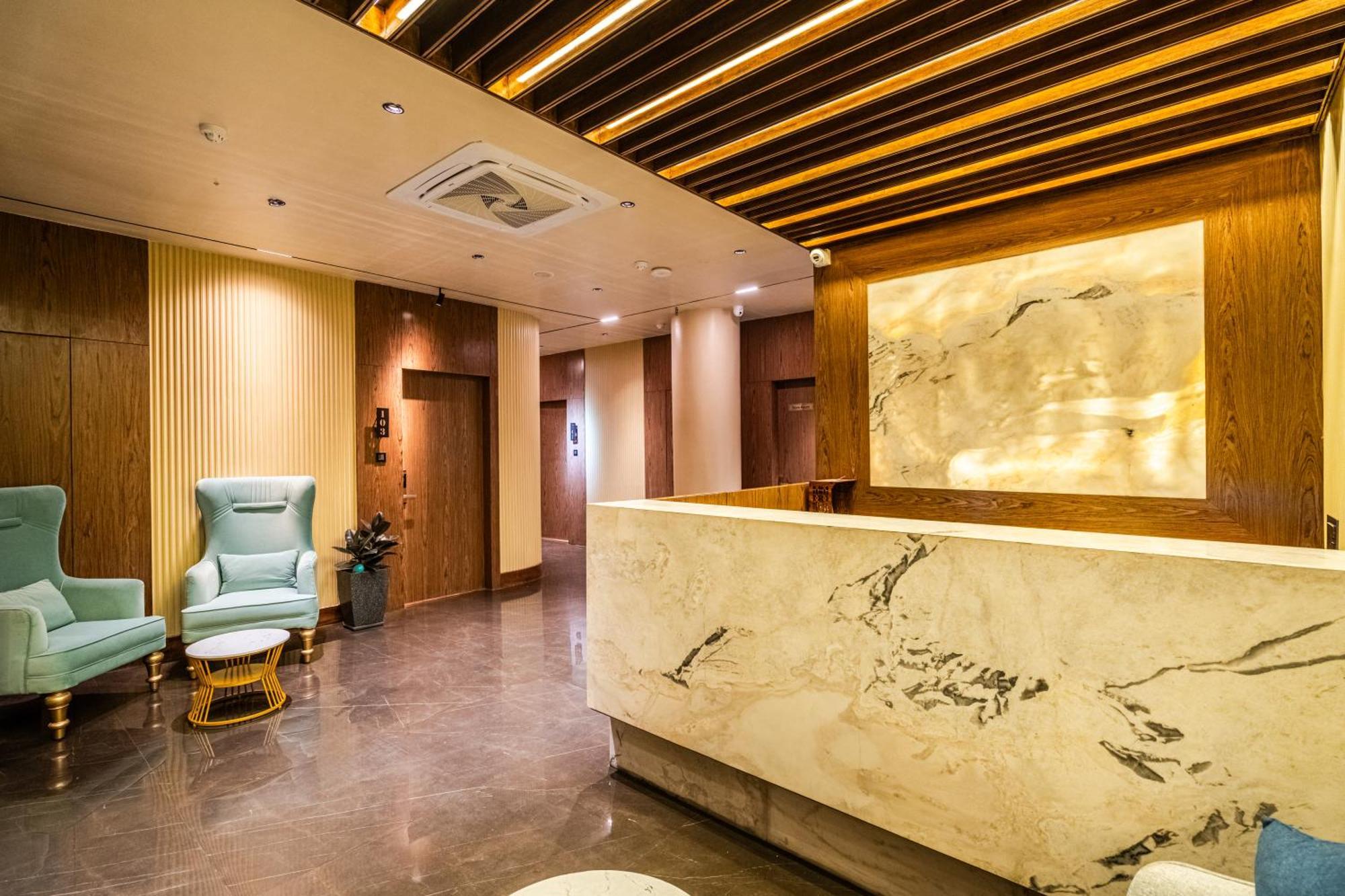 The White Rock Inn & Dine Шиллонг Экстерьер фото